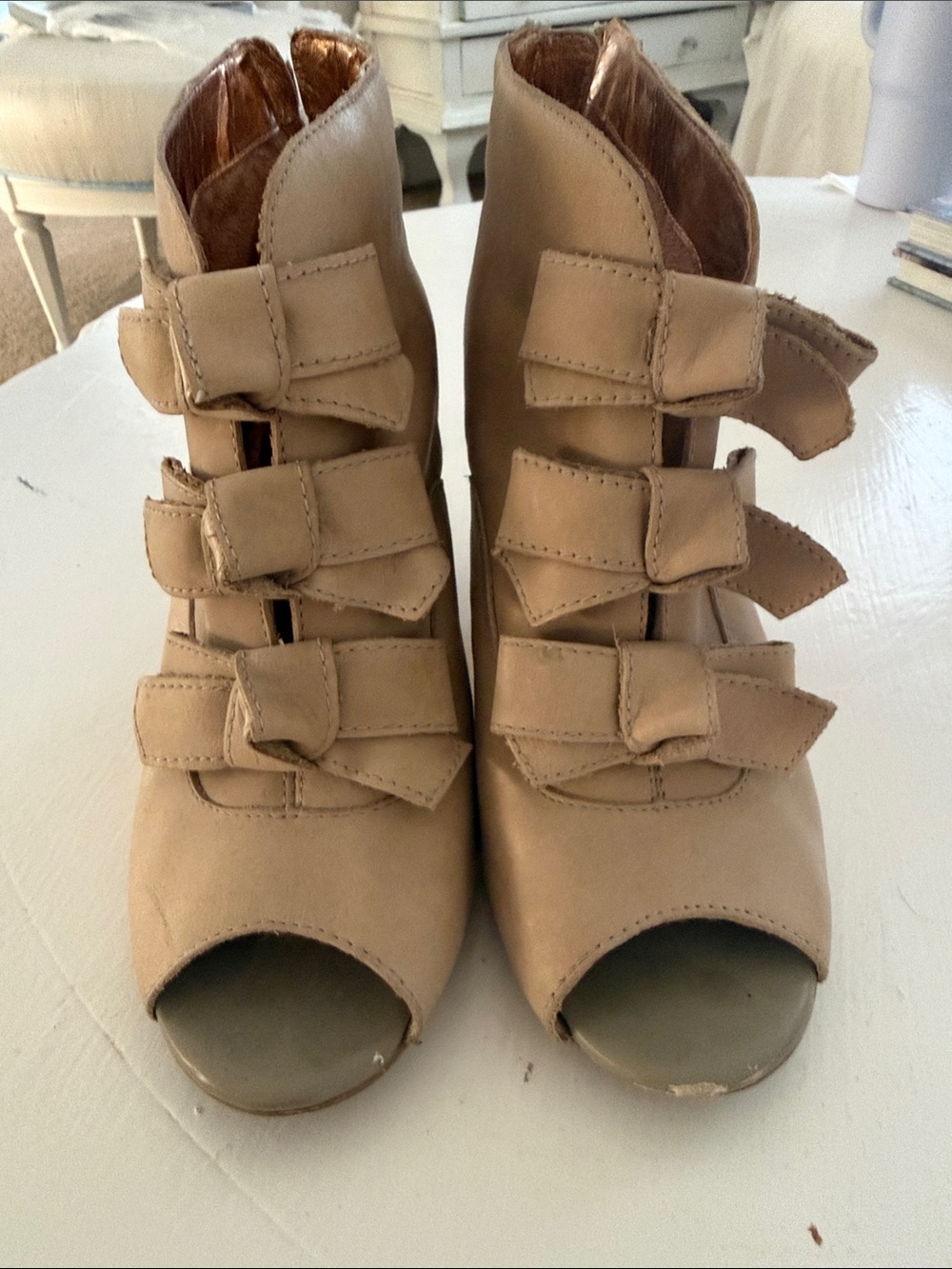 Seychelles Beige Open-Toe Strappy Ankle Booties with bows